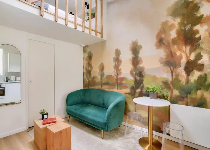 Superb And Design Studio Near The Eiffel Tower